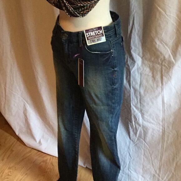 COPY - NWT Ladies size 4P GLORIA VANDERBILT with stretch - Picture 3 of 10